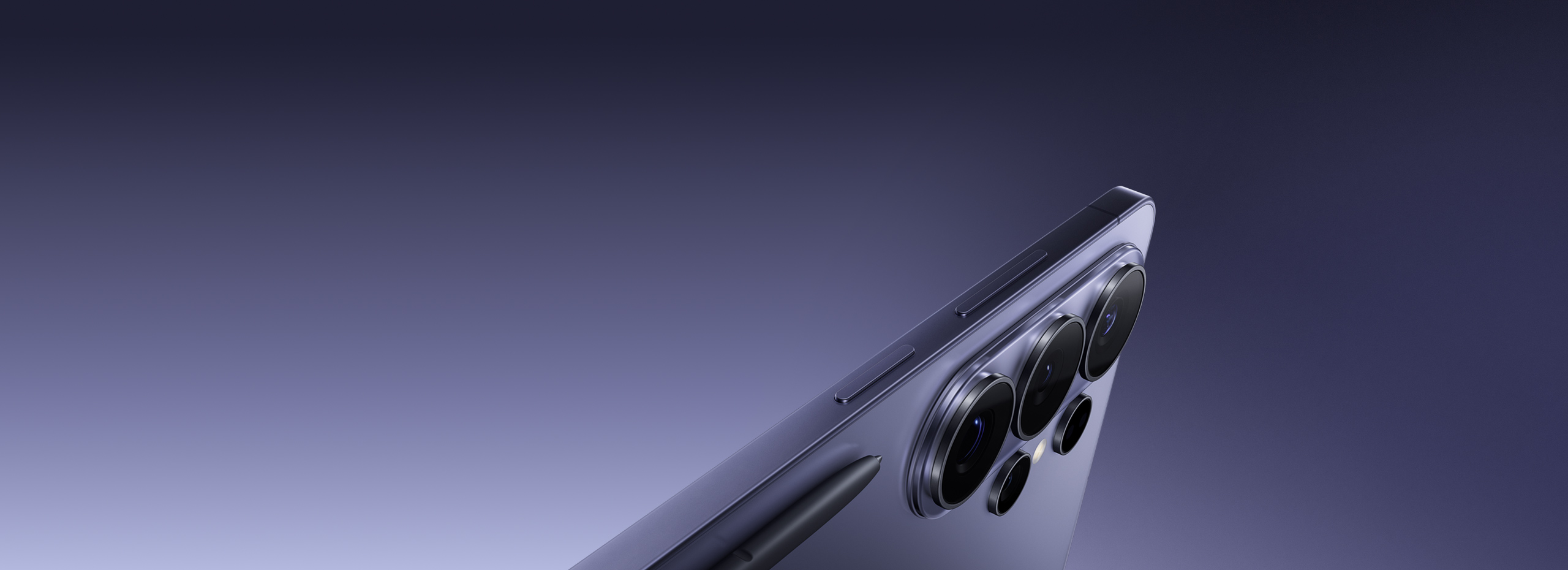 Primo piano ufficiale Samsung del Galaxy S26 Ultra Cobalt Violet e degli obiettivi posteriori
