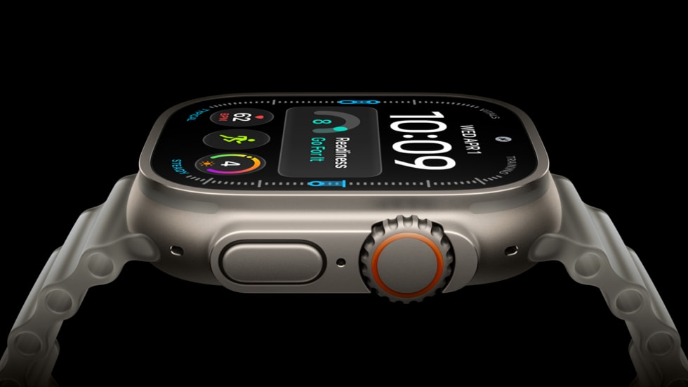 Apple Watch Ultra 4 visto di profilo, con cassa e comandi laterali.